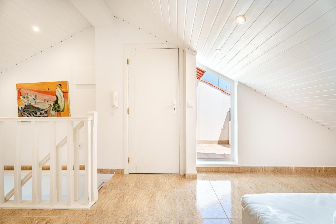 Charming Nazare Apartment-1 Minute To The Beach Eksteriør bilde