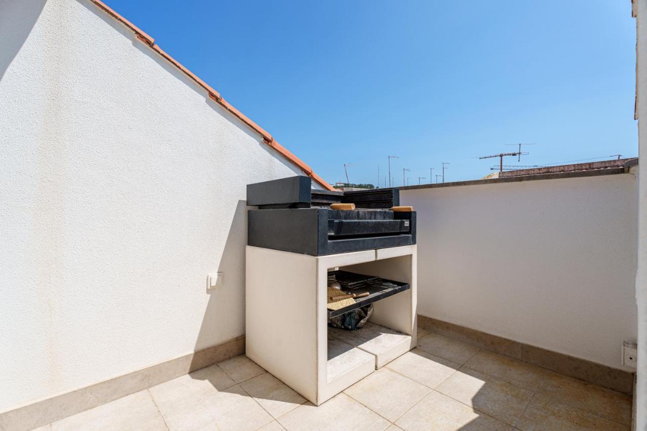 Charming Nazare Apartment-1 Minute To The Beach Eksteriør bilde